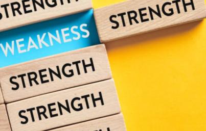 39 Strengths and Weaknesses To Discuss in a Job Interview